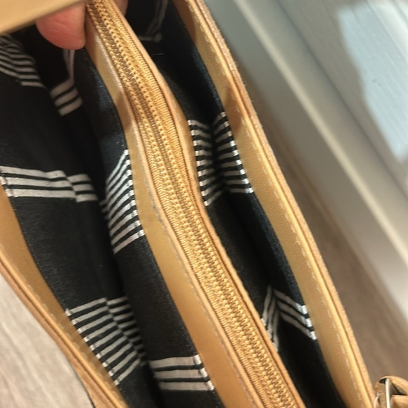 ÉTIENNE AIGNER CANVAS TOTE SHOULDER BAG IN BLACK AND TAN COLOURS - Picture 5 of 9